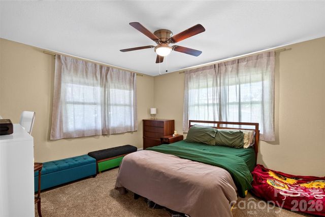 52 Pennsylvania Avenue, Asheville, NC 28806