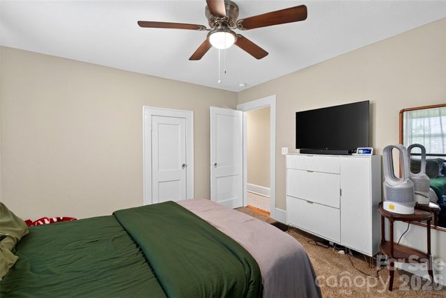 52 Pennsylvania Avenue, Asheville, NC 28806