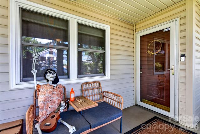 52 Pennsylvania Avenue, Asheville, NC 28806