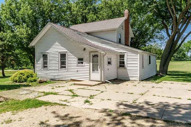 10341 E Creek Road, Clinton, WI 53525