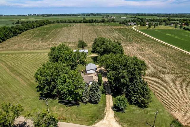 10341 E Creek Road, Clinton, WI 53525