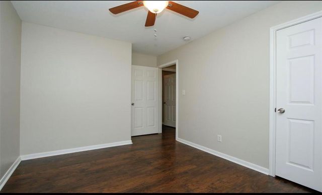 10819 Royal Tricia Drive, Conroe, TX 77303