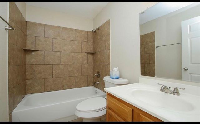 10819 Royal Tricia Drive, Conroe, TX 77303