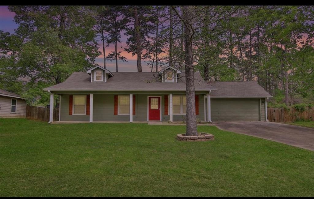 10819 Royal Tricia Drive, Conroe, TX 77303