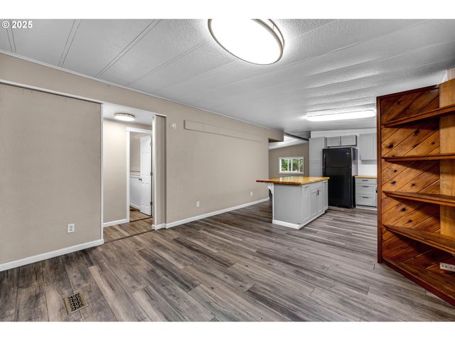 300 E JONES St, Yacolt, WA 98675