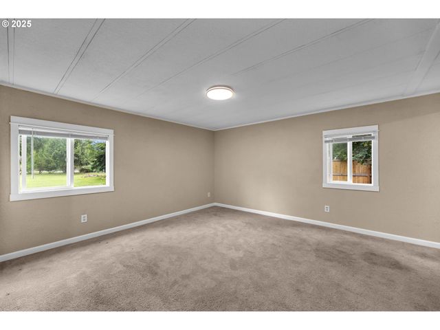 300 E JONES St, Yacolt, WA 98675