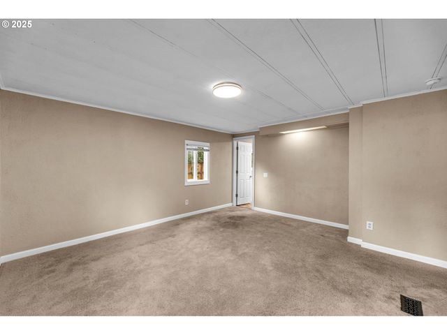 300 E JONES St, Yacolt, WA 98675