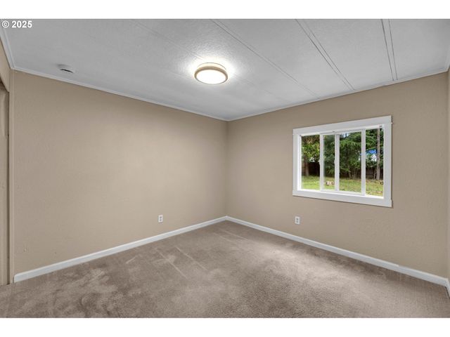 300 E JONES St, Yacolt, WA 98675