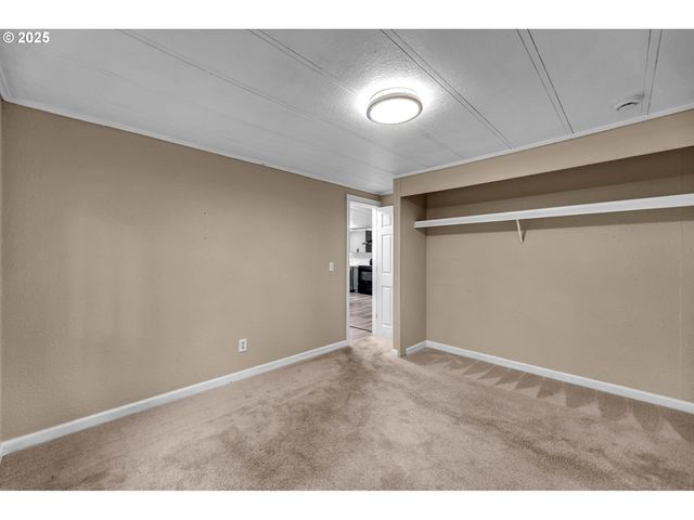 300 E JONES St, Yacolt, WA 98675