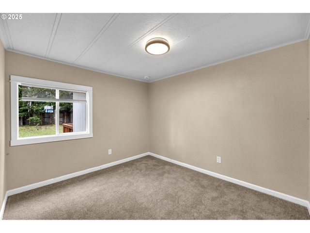 300 E JONES St, Yacolt, WA 98675