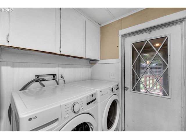 300 E JONES St, Yacolt, WA 98675