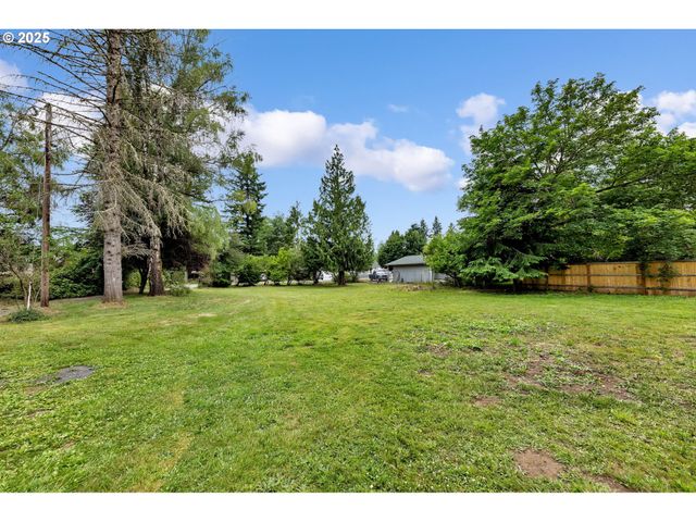 300 E JONES St, Yacolt, WA 98675