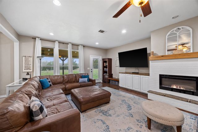 925 Wild Road, Van Alstyne, TX 75495