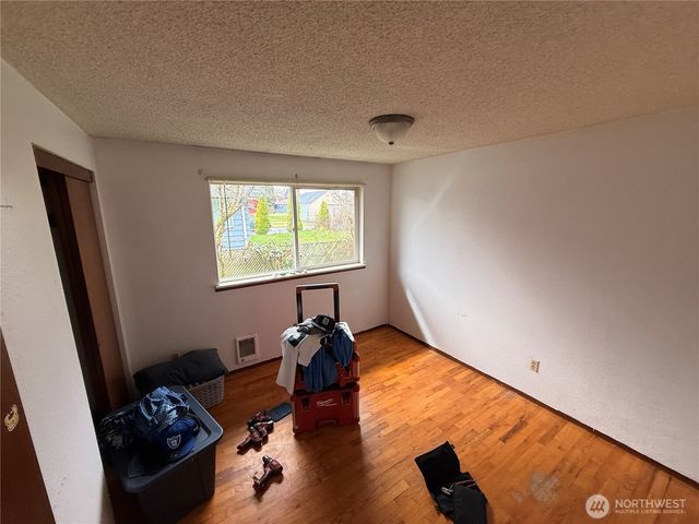 1011 E 68th, Tacoma, WA 98404