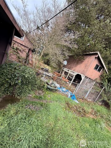 1011 E 68th, Tacoma, WA 98404