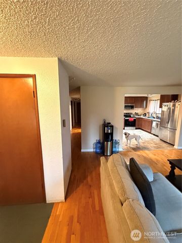 1011 E 68th, Tacoma, WA 98404