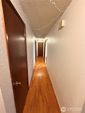 1011 E 68th, Tacoma, WA 98404