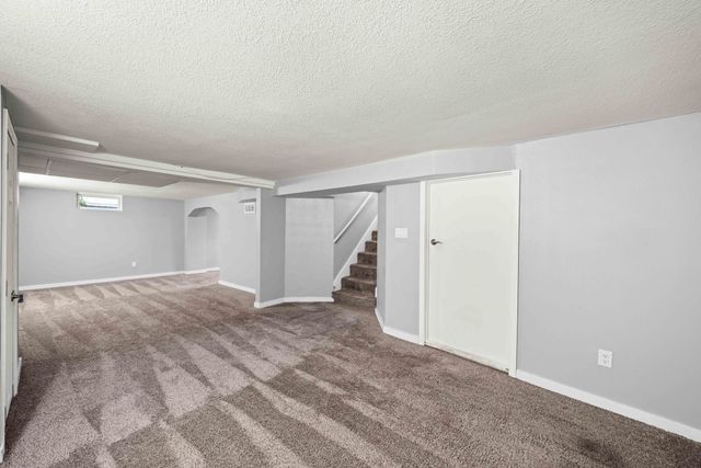 3851 43rd Street, Des Moines, IA 50310