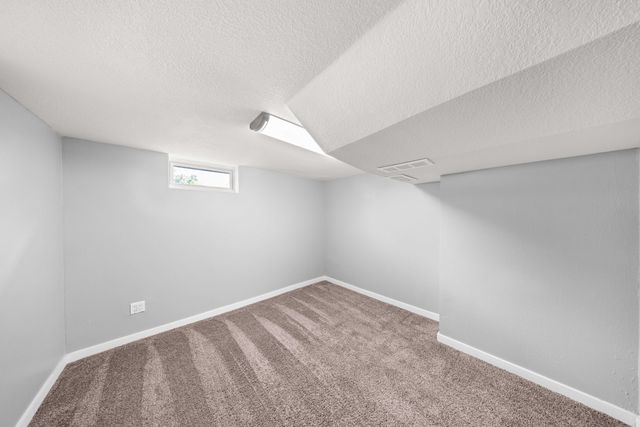 3851 43rd Street, Des Moines, IA 50310
