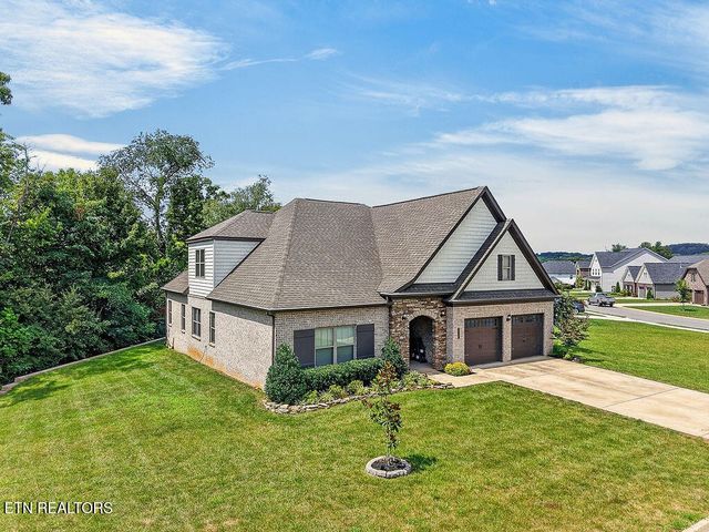 110 Aspen Drive, Lenoir City, TN 37771