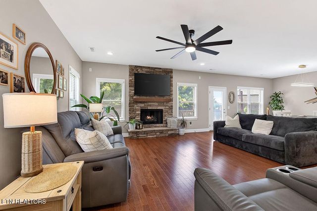 110 Aspen Drive, Lenoir City, TN 37771