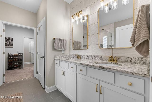 110 Aspen Drive, Lenoir City, TN 37771