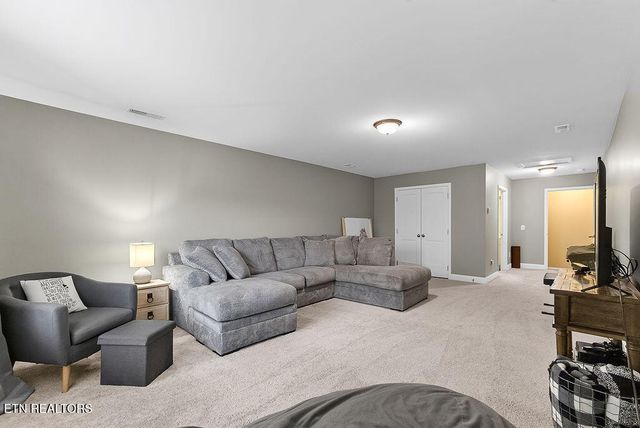 110 Aspen Drive, Lenoir City, TN 37771