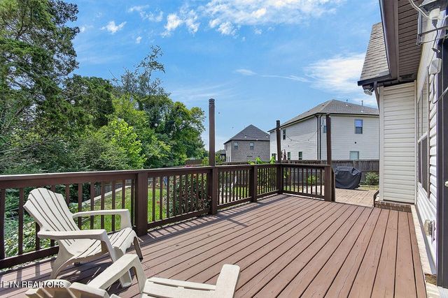 110 Aspen Drive, Lenoir City, TN 37771