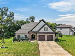 110 Aspen Drive, Lenoir City, TN 37771