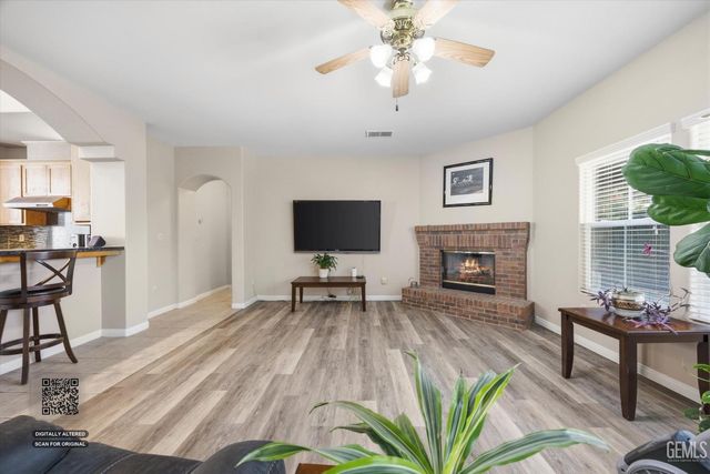 10115 Salerosa Court, Bakersfield, CA 93312