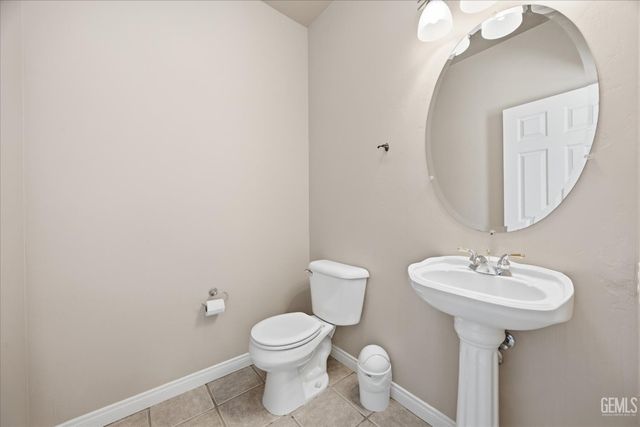 10115 Salerosa Court, Bakersfield, CA 93312