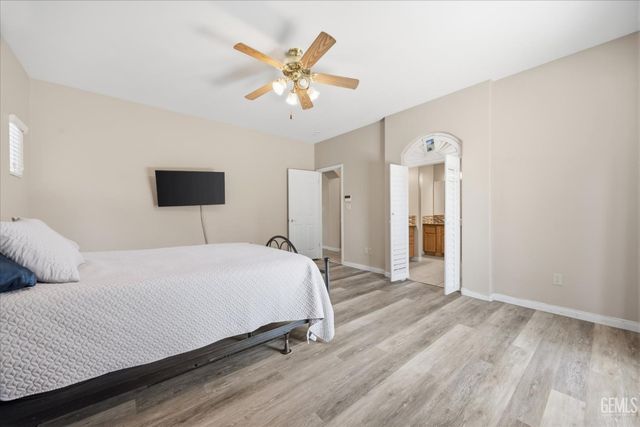 10115 Salerosa Court, Bakersfield, CA 93312