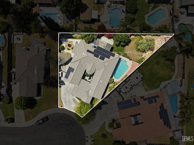 10115 Salerosa Court, Bakersfield, CA 93312