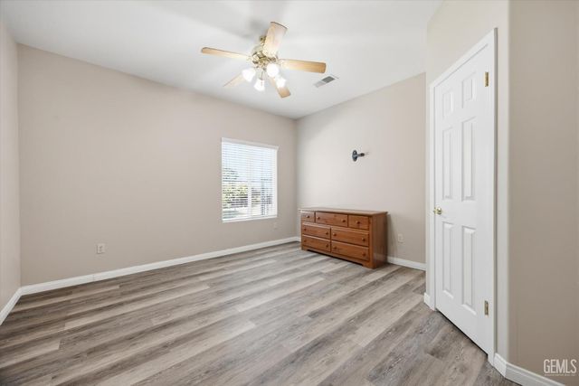 10115 Salerosa Court, Bakersfield, CA 93312