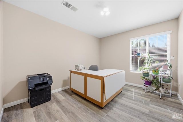 10115 Salerosa Court, Bakersfield, CA 93312