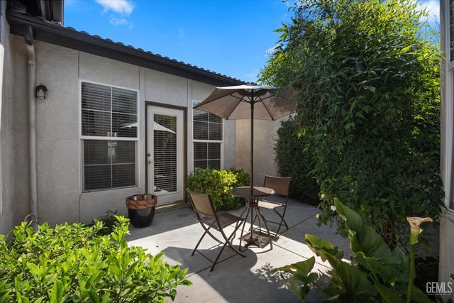 10115 Salerosa Court, Bakersfield, CA 93312
