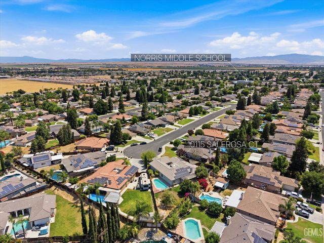 10115 Salerosa Court, Bakersfield, CA 93312