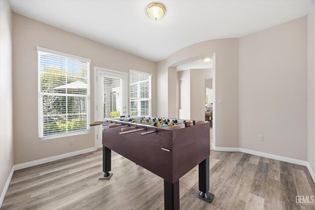 10115 Salerosa Court, Bakersfield, CA 93312