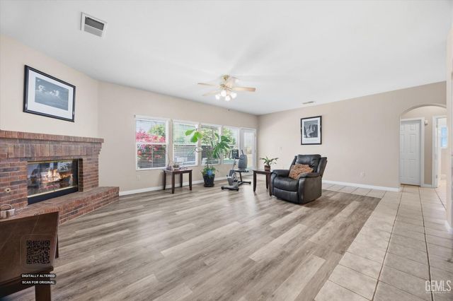 10115 Salerosa Court, Bakersfield, CA 93312