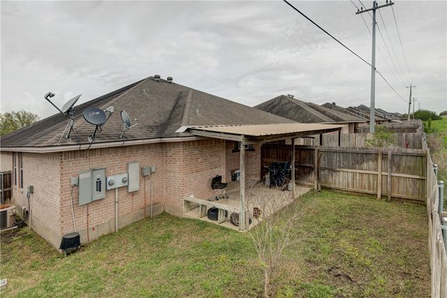 3746 Oldenburg Lane, College Station, TX 77845