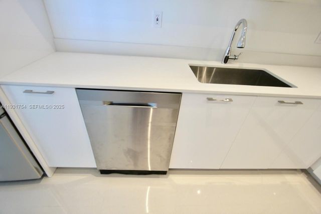 2451 Brickell Ave 16J, Miami, FL 33129