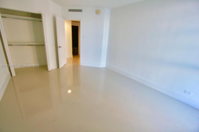 2451 Brickell Ave 16J, Miami, FL 33129