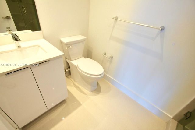 2451 Brickell Ave 16J, Miami, FL 33129