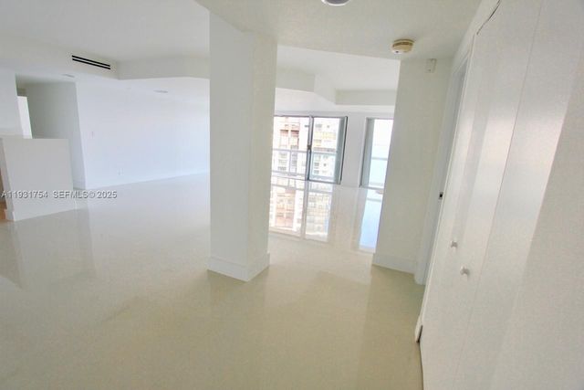 2451 Brickell Ave 16J, Miami, FL 33129