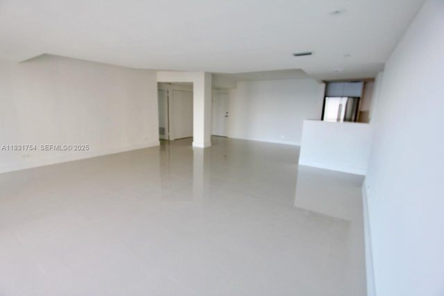 2451 Brickell Ave 16J, Miami, FL 33129