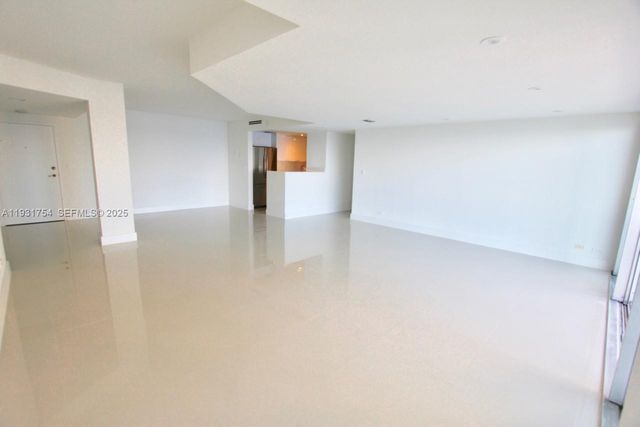 2451 Brickell Ave 16J, Miami, FL 33129