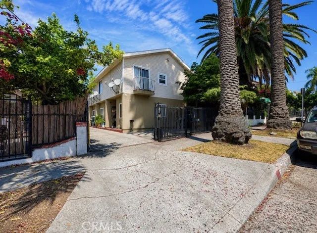917 S Catalina 5, Los Angeles, CA 90006
