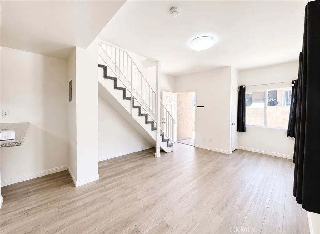 917 S Catalina 5, Los Angeles, CA 90006