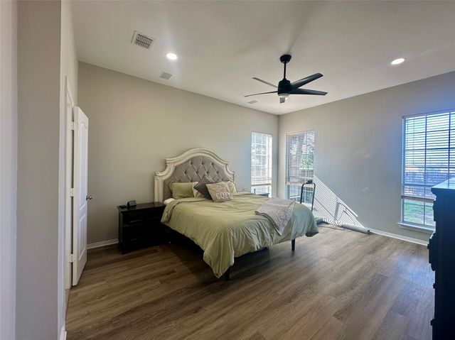 1148 Pleasant Oaks Drive, Lewisville, TX 75067