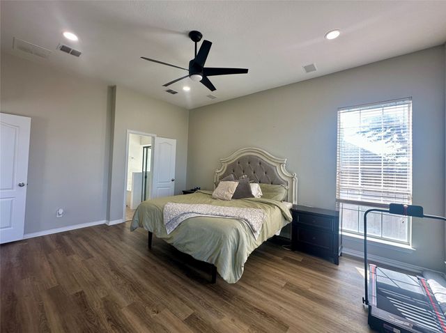 1148 Pleasant Oaks Drive, Lewisville, TX 75067